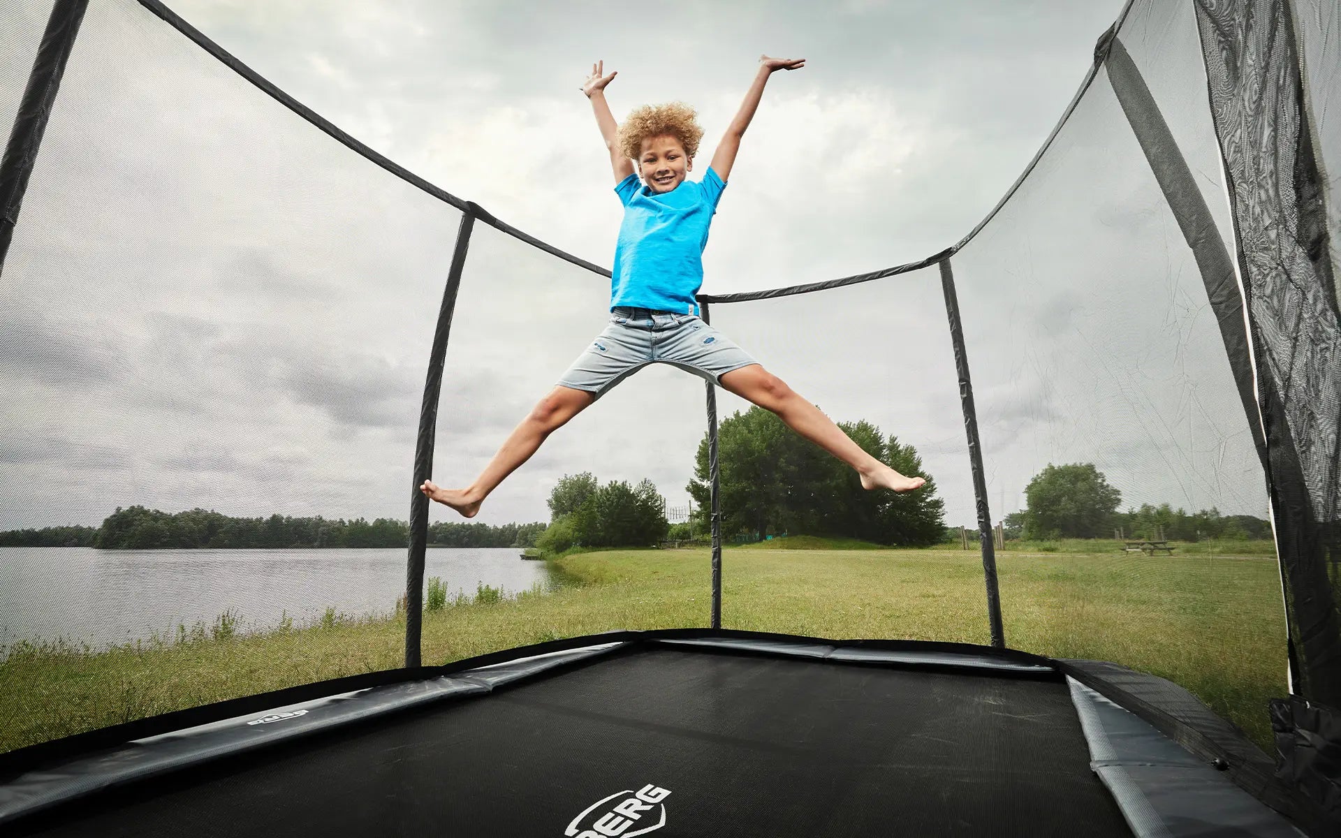 BERG Ultim Champion FlatGround 410 Grey + Safety Net DLX XL