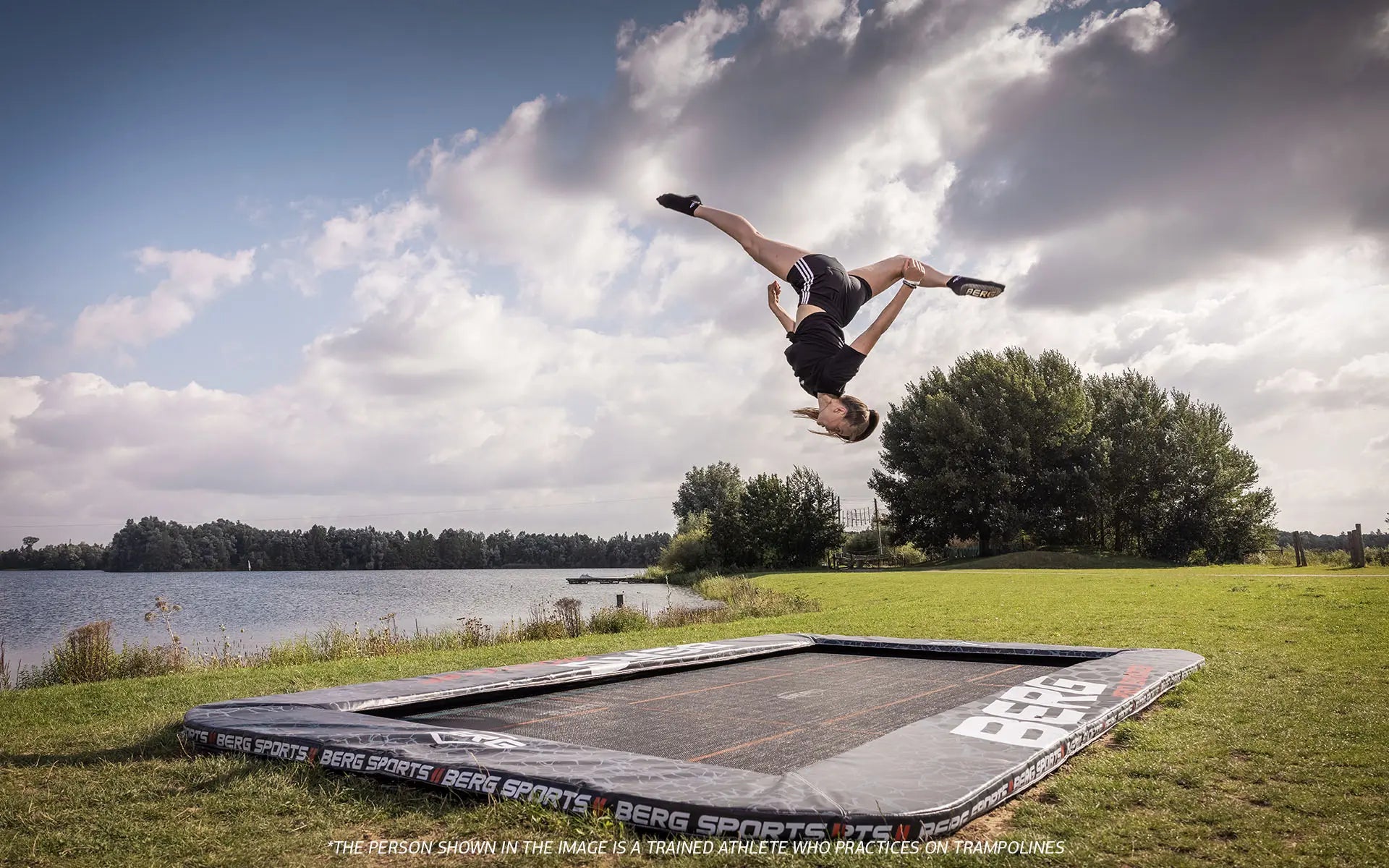 BERG SPORTS Ultim Pro Bouncer FlatGround 500