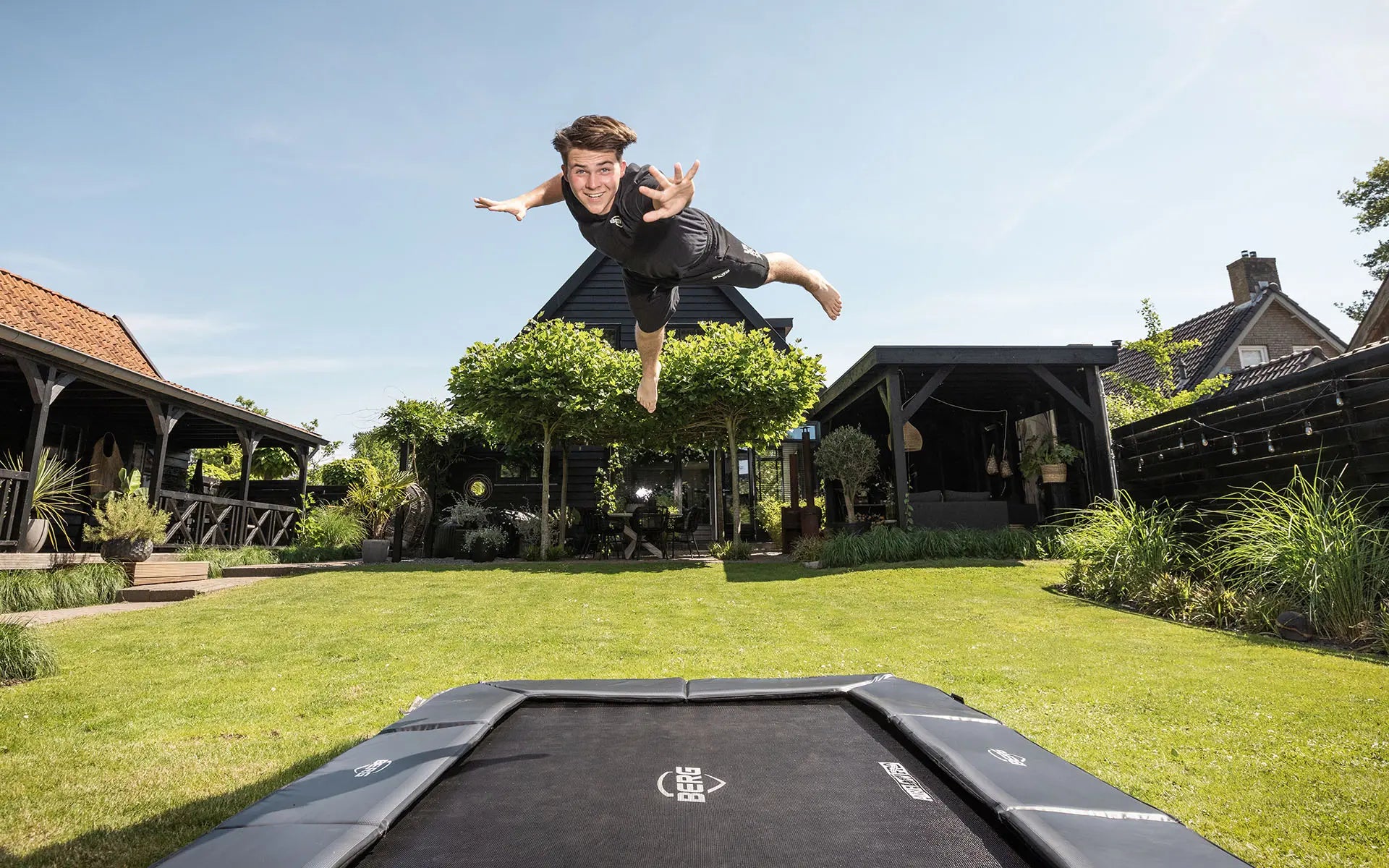 BERG SPORTS Ultim Champion FlatGround 330 Green